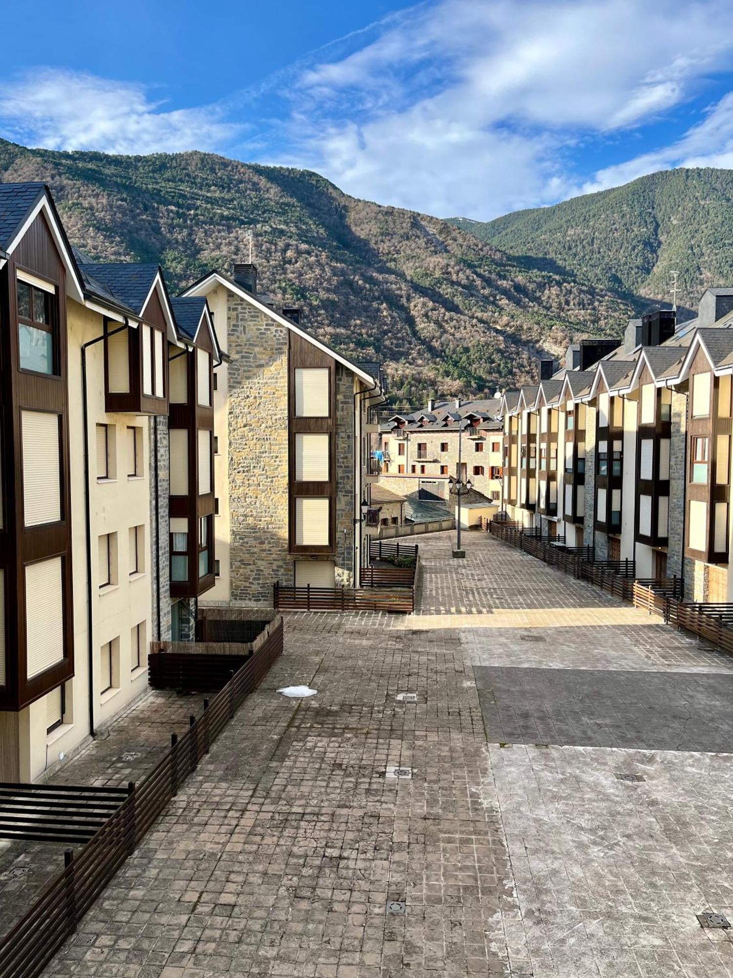 Apartamento Alma De Biescas Buitenkant foto
